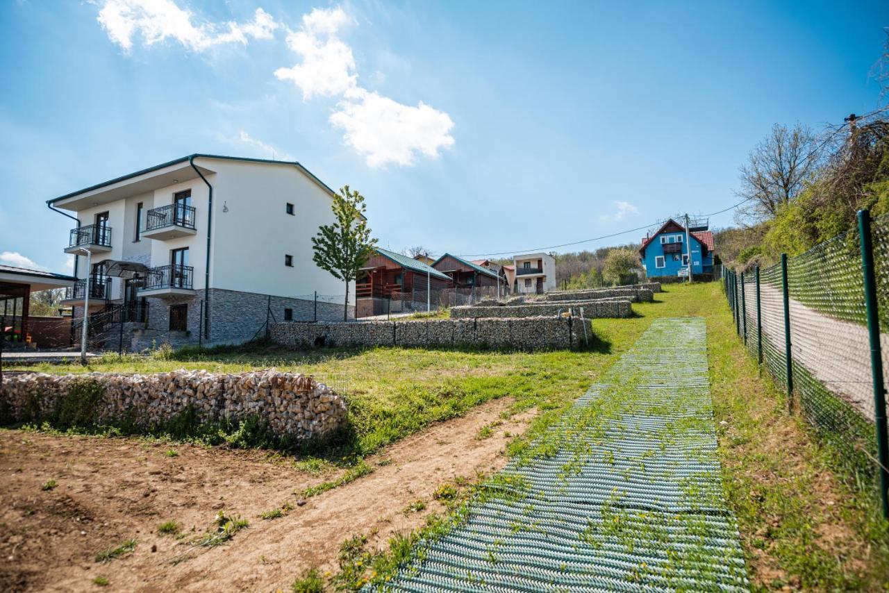 Gabion Garden Otel Podhájska Dış mekan fotoğraf